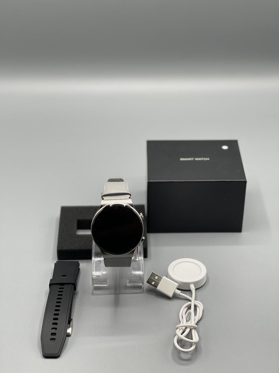 Premium Smartwatch for Men & Women – Sleek, Smart, Stylish