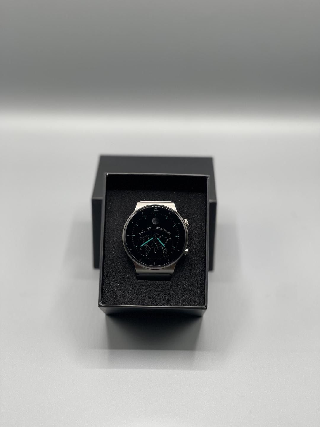 Premium Smartwatch for Men & Women – Sleek, Smart, Stylish